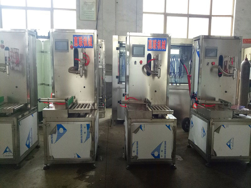 食用油灌裝機(jī) 食用油灌裝機(jī)