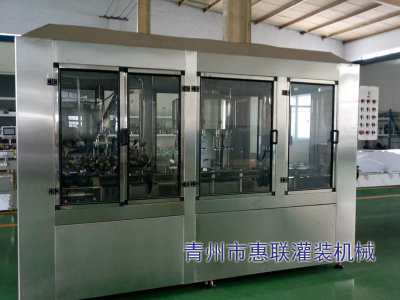 葡萄酒洗瓶灌裝壓蓋一體機