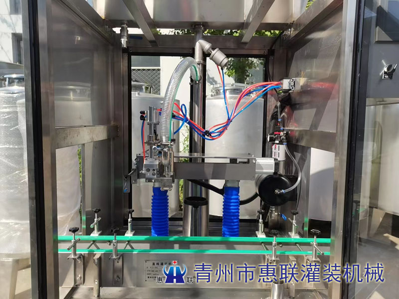 單頭追蹤式洗潔精灌裝機